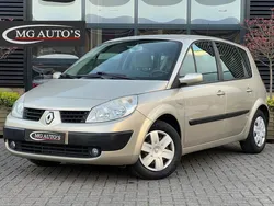 Beige Gebruikt 2006 Renault Scénic II Dynamique MPV | € 3.995 (Duur)