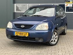 Blauw Gebruikt 2007 Kia Carens LX MPV | € 1.500 (Super prijs)