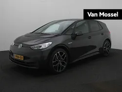Grijs Gebruikt 2023 VW ID.3 Pro Hatchback | € 25.900 (Eerlijke prijs)