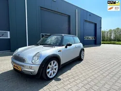 Grijs, metallic lak Gebruikt 2002 Mini Cooper Chili Hatchback | € 1.500 (Goede deal)