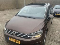 Bruin Gebruikt 2015 VW Touran Highline MPV | € 13.500 (Goede deal)