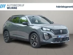 Grijs Gebruikt 2024 Peugeot 2008 Allure SUV | € 22.950 (Goede deal)
