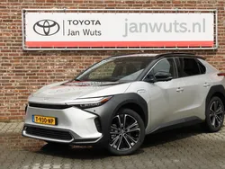 Grijs Gebruikt 2022 Toyota bZ4X Premium SUV | € 43.950