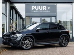 Zwart, metallic lak Gebruikt 2020 Mercedes GLA200 AMG SUV | € 32.895 (Eerlijke prijs)