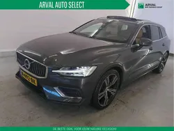 Grijs, metallic lak Gebruikt 2020 Volvo V60 Inscription Stationwagen | € 32.450 (Iets duurder)