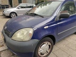 Blauw Gebruikt 1999 Toyota Yaris Hatchback | € 900 (Duur)