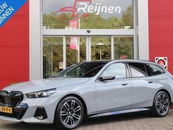 Grijs Gebruikt 2025 BMW 520 M Sport Stationwagen | € 69.995