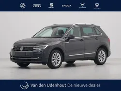 Grijs Gebruikt 2020 VW Tiguan Life SUV | € 26.940 (Duur)