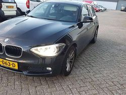 Zwart Gebruikt 2015 BMW 118 Executive Hatchback | € 7.500 (Eerlijke prijs)