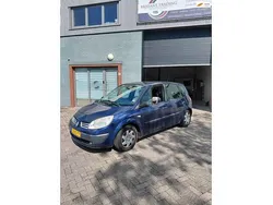 Blauw Gebruikt 2005 Renault Scénic II Dynamique MPV | € 750 (Goede deal)