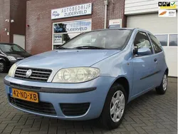 Blauw Gebruikt 2003 Fiat Punto Dynamic Hatchback | € 575 (Goede deal)