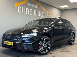 Zwart Gebruikt 2022 Skoda Octavia RS Stationwagen | € 27.950 (Goede deal)