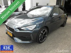 Grijs Gebruikt 2024 Cupra Leon Hatchback | € 32.950 (Eerlijke prijs)