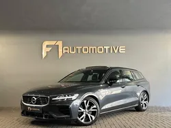 Grijs Gebruikt 2019 Volvo V60 R-Design Stationwagen | € 29.890 (Iets duurder)