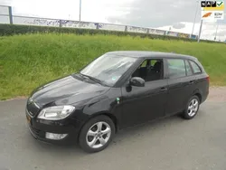 Zwart Gebruikt 2011 Skoda Fabia Stationwagen | € 1.999 (Eerlijke prijs)