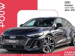 Blauw Gebruikt 2024 Audi A5 S-Line Coupé | € 53.900