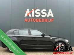 Zwart Gebruikt 2011 BMW 118 Efficient Dynamics Hatchback | € 3.499 (Eerlijke prijs)