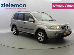 Beige Gebruikt 2003 Nissan X-Trail Comfort SUV | € 1.645