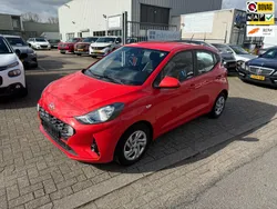 Rood, metallic lak Gebruikt 2020 Hyundai i10 Comfort Hatchback | € 10.950 (Eerlijke prijs)
