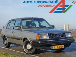 Grijs Gebruikt 1990 Volvo 340 | € 950
