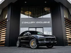 Zwart Gebruikt 2020 Porsche Cayenne Turbo S Sport SUV | € 105.995