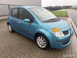Blauw Gebruikt 2004 Renault Modus Komfort MPV | € 1.350 (Eerlijke prijs)