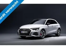 Wit, metallic lak Gebruikt 2022 Audi A3 Sportback Business Hatchback | € 28.450 (Eerlijke prijs)