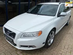 Wit Gebruikt 2011 Volvo V70 R-Design Stationwagen | € 17.945 (Duur)