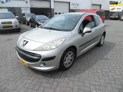 Grijs Gebruikt 2007 Peugeot 207 Hatchback | € 695