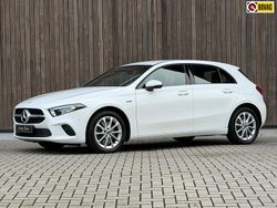 Wit Gebruikt 2021 Mercedes A250 Hatchback | € 23.900 (Super prijs)