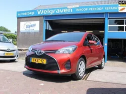Rood Gebruikt 2014 Toyota Yaris Hatchback | € 9.375 (Eerlijke prijs)