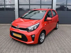 Rood Gebruikt 2019 Kia Picanto Hatchback | € 10.835 (Eerlijke prijs)