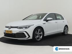 Wit Gebruikt 2021 VW Golf VIII Business Hatchback | € 27.895 (Eerlijke prijs)