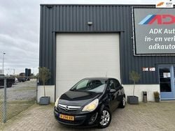 Zwart Gebruikt 2012 Opel Corsa Cosmo Hatchback | € 4.850 (Eerlijke prijs)