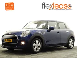 Blauw metallic Gebruikt 2015 Mini Cooper Comfort Hatchback | € 11.900