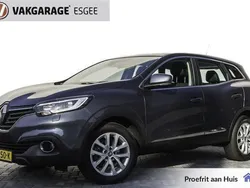 Grijs, metallic lak Gebruikt 2016 Renault Kadjar Zen SUV | € 10.440 (Duur)