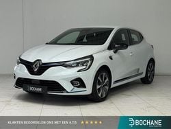 Wit Gebruikt 2021 Renault Clio V Hatchback | € 19.240 (Eerlijke prijs)