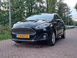 Zwart Gebruikt 2013 Ford Fiesta Titanium Hatchback | € 4.950 (Goede deal)