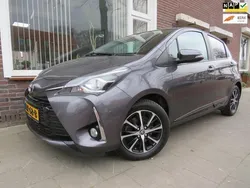 Grijs Gebruikt 2019 Toyota Yaris Play Hatchback | € 13.650 (Eerlijke prijs)