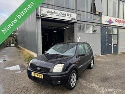 Zwart Gebruikt 2004 Ford Fusion Futura MPV | € 1.699 (Goede deal)