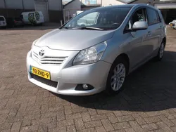 Zilver Gebruikt 2012 Toyota Verso Business Edition MPV | € 9.950 (Eerlijke prijs)
