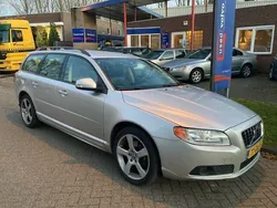 Grijs, metallic lak Gebruikt 2008 Volvo V70 Stationwagen | € 9.200 (Goede deal)