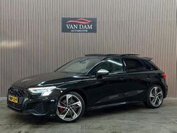 Zwart (metallic) Gebruikt 2020 Audi A3 Sportback Edition .1 Hatchback | € 34.900 (Eerlijke prijs)