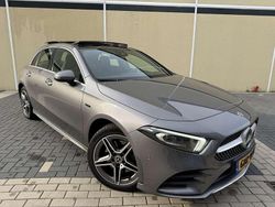Grijs Gebruikt 2021 Mercedes A250 AMG Hatchback | € 26.950 (Eerlijke prijs)