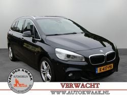 Zwart Gebruikt 2017 BMW 220 M Sport Stationwagen | € 20.545 (Eerlijke prijs)