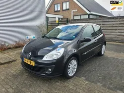 Zwart Gebruikt 2009 Renault Clio II Collection Hatchback | € 3.750 (Eerlijke prijs)
