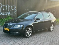 Zwart Gebruikt 2013 Skoda Octavia Business Line Stationwagen | € 6.950 (Iets duurder)