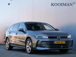 Grijs Gebruikt 2024 VW Passat Business Stationwagen | € 35.950 (Eerlijke prijs)