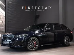Zwart Gebruikt 2024 BMW 540 M Sport Stationwagen | € 99.900