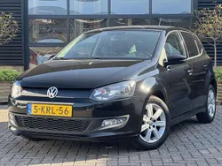 Zwart Gebruikt 2013 VW Polo Sedan | € 4.995 (Eerlijke prijs)